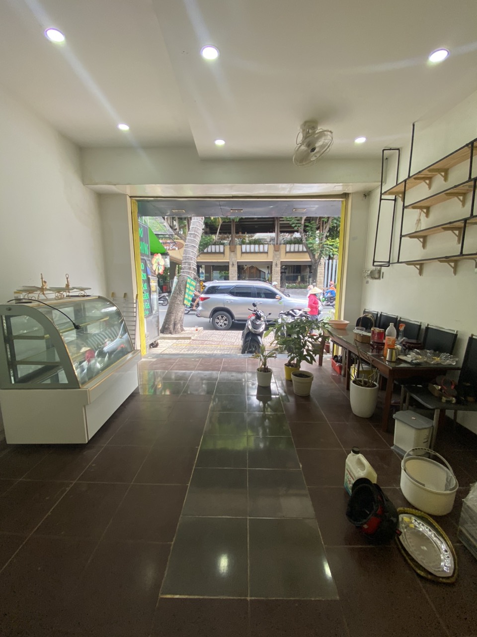 Cho thuê nguyên căn mặt tiền Lê Văn Sỹ, Phường 1, Quận Tân Bình